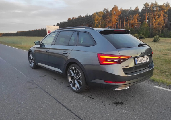 Skoda Superb cena 90000 przebieg: 178000, rok produkcji 2020 z Kłodzko małe 121